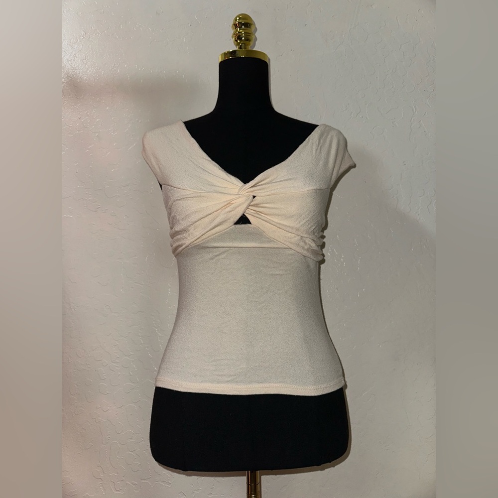 Twist Front Cap Sleeve Top - Cream